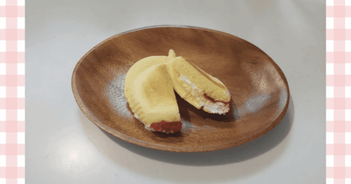 パンケーキバーガーいちご&ホイップの断面