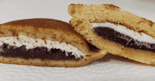 どらもっちと市販のどら焼きの生地の比較