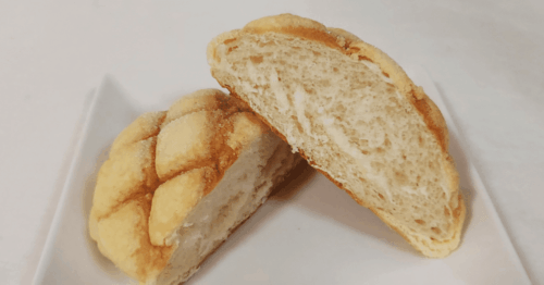 セブンイレブン「ふんわりメロンパン」の断面